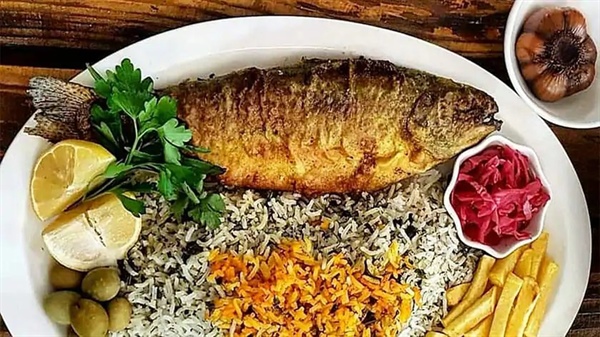 طرز تهیه سبزی پلو با ماهی حرفه ای خوشمزه و مجلسی