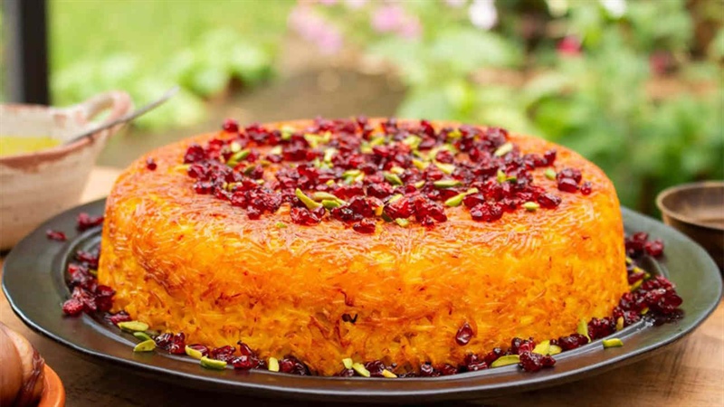 طرز تهیه ته چین مرغ زعفرانی در قابلمه مرحله به مرحله و تصویری