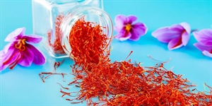 چطور زعفران دم کرده درست کنیم؟