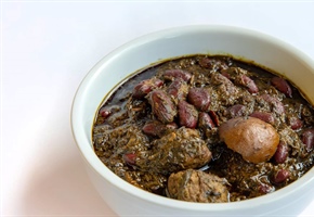 طرز تهیه خورشت قورمه سبزی در زودپز – جا افتاده، سریع و آسان