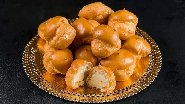 طرز تهیه نون خامه ای به سبک قنادی با تمامی ترفندها