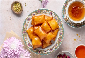 طرز تهیه گوش فیل خانگی به چند روش با طعم قنادی و بازاری