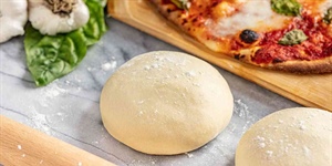 خمیر پیتزا چیست ؟ – انواع + طرز تهیه سریع در خانه