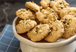 طرز تهیه شیرینی پفکی گردویی مجلسی + تمام فوت و فن ها
