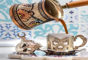 طرز تهیه قهوه یونانی، به سبک کافه های یونان