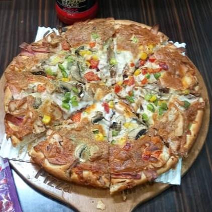 پیتزا مخلوط