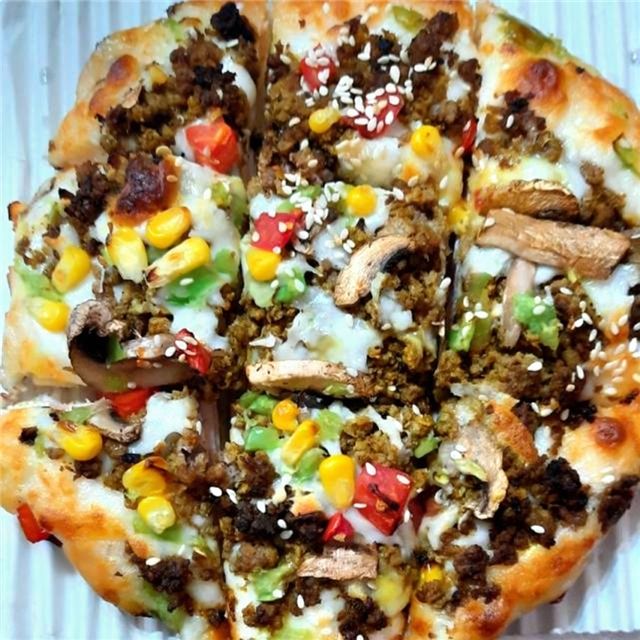 پیتزا بیف آمریکایی مینی