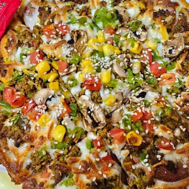 پیتزا مکزیکی آمریکایی یک نفره