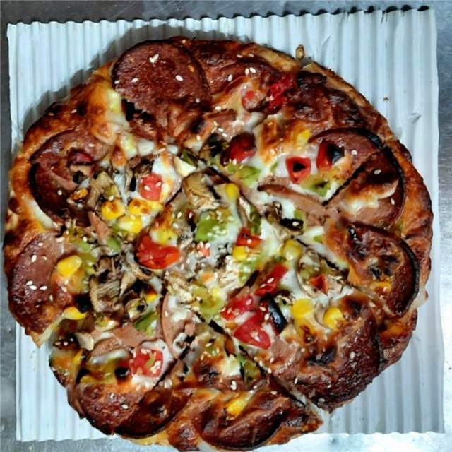 پیتزا پپرونی امریکایی یک نفره