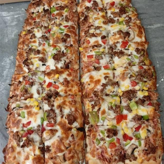 پیتزا سر آشپز نیم متری