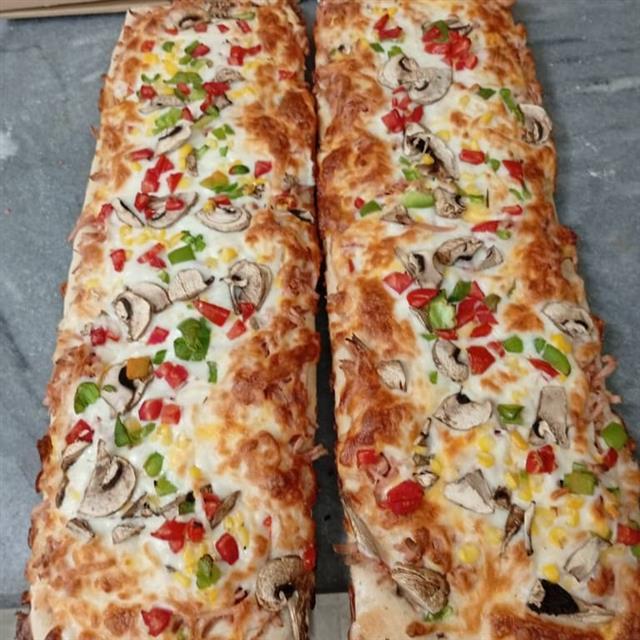 پیتزا مخلوط نیم متری