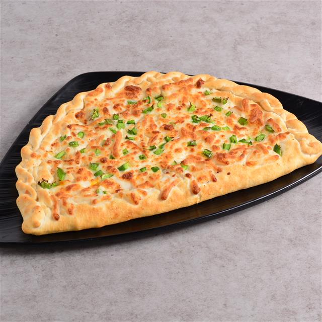 پیتزا فانگی کالزونه ایتالیایی