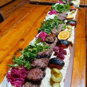 چوخ اوزون کباب با دورچین بره