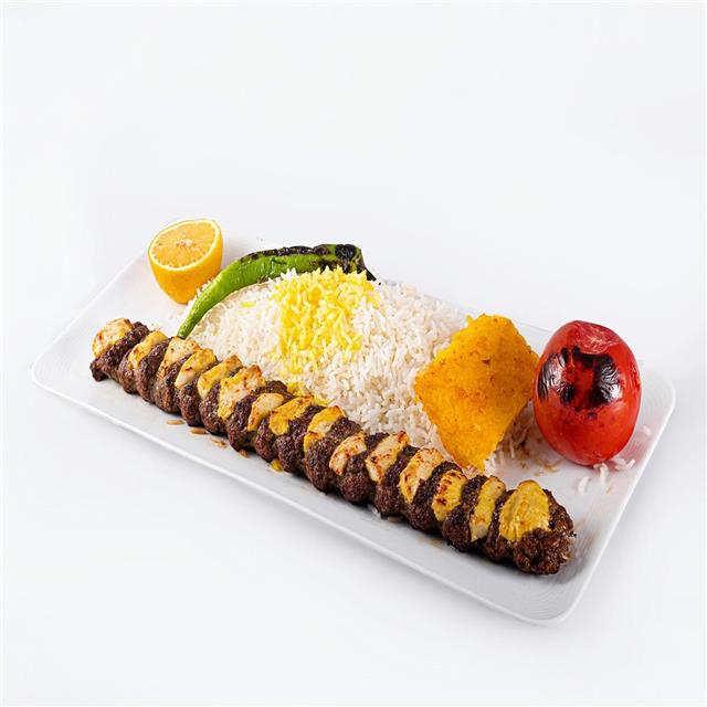 چلو کباب کوبیده نگینی
